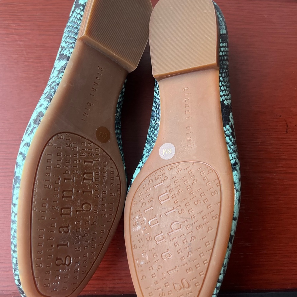 Gianvito‎ Rossi Teal Snakeskin Loafers - Picture 4 of 5